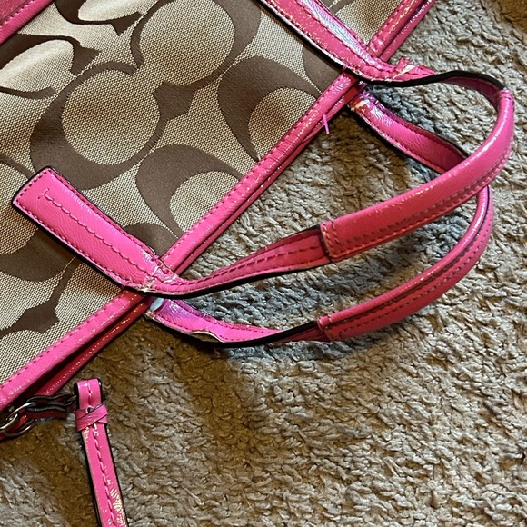 COACH Foldover Tote Shopper Signature Purse Pink Stripe F23304 Crossbody Bag Top - Picture 10 of 12